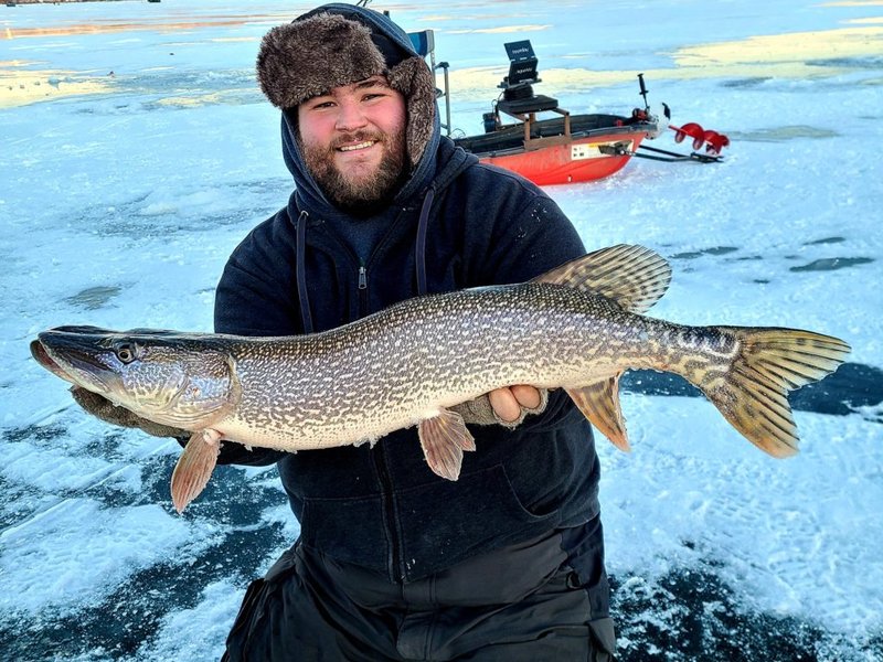 Ice fishing online game, ice fishing live game